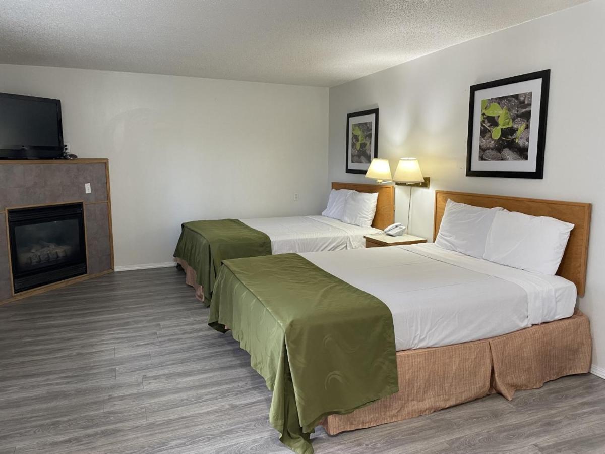 Rodeway Inn & Suites Omak - Okanogan Exterior photo