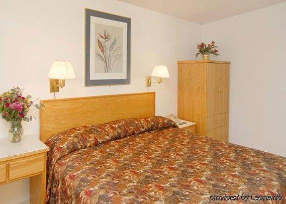 Rodeway Inn & Suites Omak - Okanogan Room photo